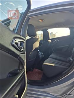 کرایسلەر 200